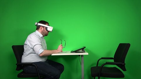 Sind Sie Fellow der MPSP und möchten Ihren Unterricht verbessern, neue digitale Lehrmethoden ausprobieren oder Geräte aus unserem Digital Teaching Lab ausleihen? Dann kontaktieren Sie jetzt unser digitales Lehrerteam und erhalten Sie persönliche Beratung und konkrete Vorschläge!<br /><strong>Kontakt: <span><span><span><span>photonics@maxplanckschools.de</span></span></span></span></strong>